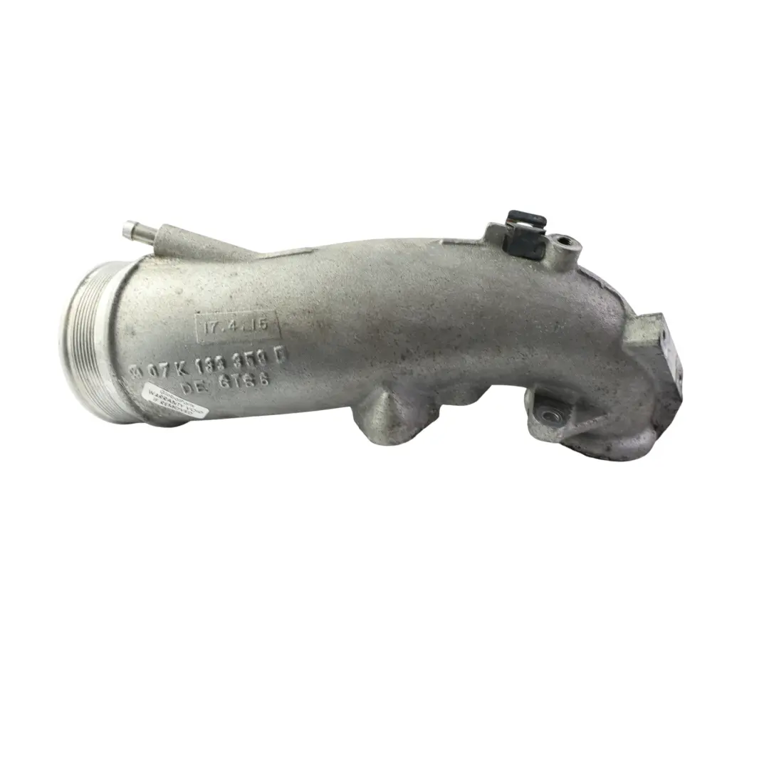 RSQ3 8U TTRS 8J Rura Dolotowa Turbo 2.5 TFSI do Audi RS3 8V 8P o numerze 07K133359D Audi RS3 8V 8P RSQ3 8U TTRS 8J Rura Dolotowa Turbo 2.5 TFSI - SKU 07K133359D - Numer Części 07K133359D