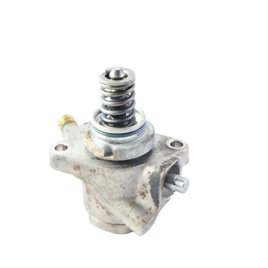 Pompe Haute Pression Carburant 2.5 TSFI pour Audi Rs3 8P R8 à propos du numéro de pièce 07L127026T Audi Rs3 8P R8 Pompe Haute Pression Carburant 2.5 TSFI - SKU 07L127026T - Numéro de pièce 07L127026T