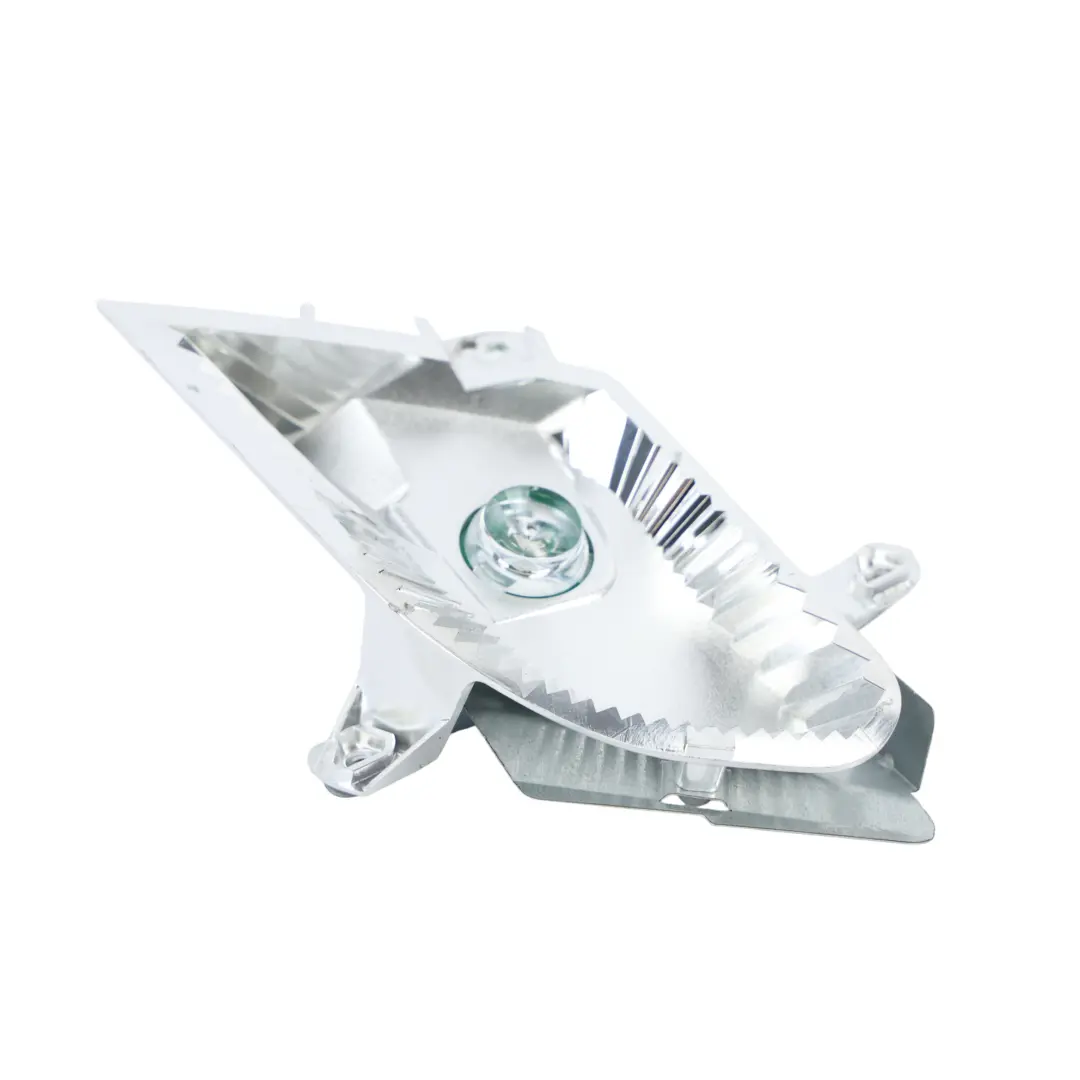 Feu Avant LED Veilleuse Droit pour Mercedes W204 à propos du numéro de pièce 1315320491 Mercedes W204 Feu Avant LED Veilleuse Droit - SKU 1315320491 - Numéro de pièce 1315320491