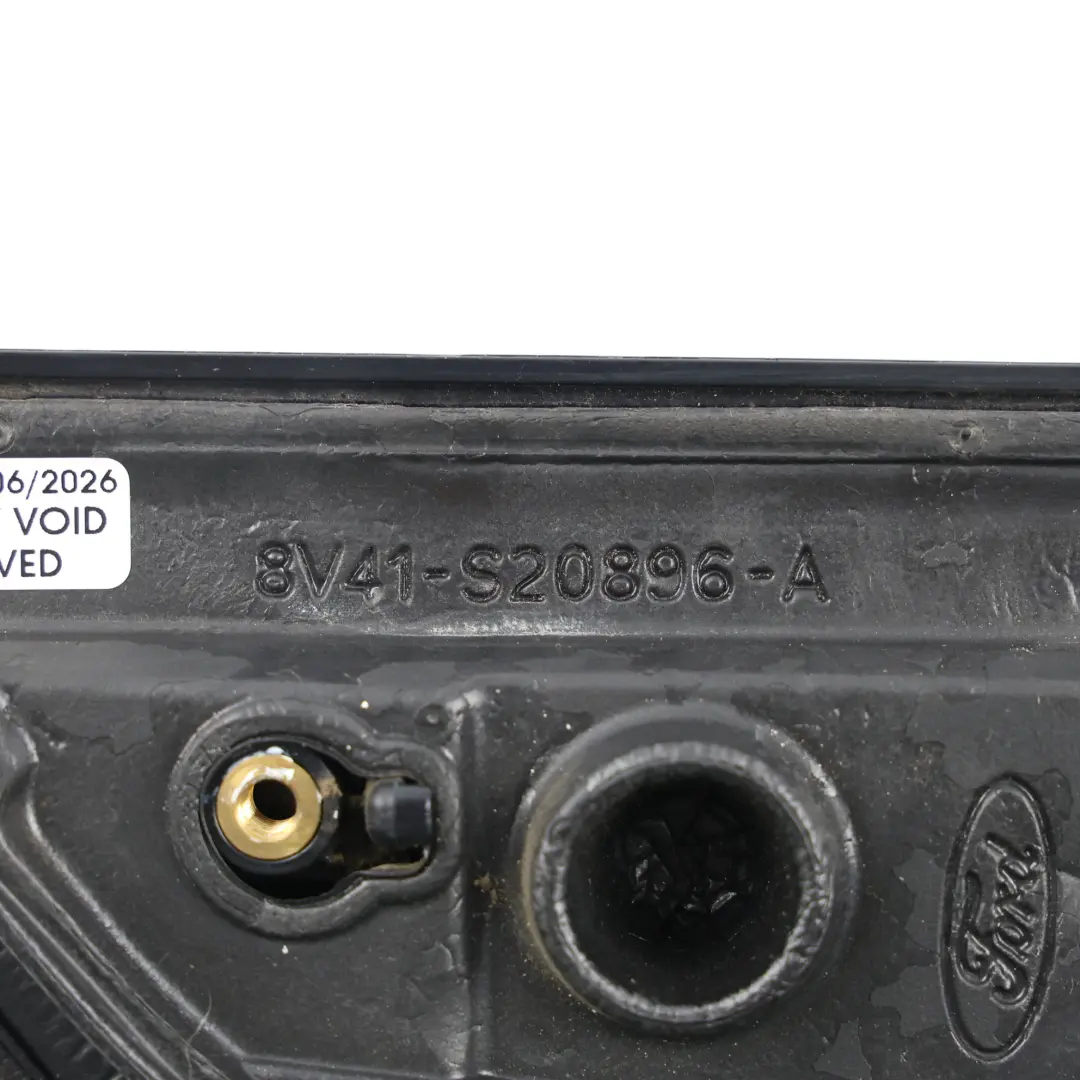 C394 Moldura Puerta Exterior Delantera Derecha 8V41-S20896-A para Ford Kuga con número de pieza 1555148 Ford Kuga C394 Moldura Puerta Exterior Delantera Derecha 8V41-S20896-A - SKU 1555148 - Número de pieza 1555148