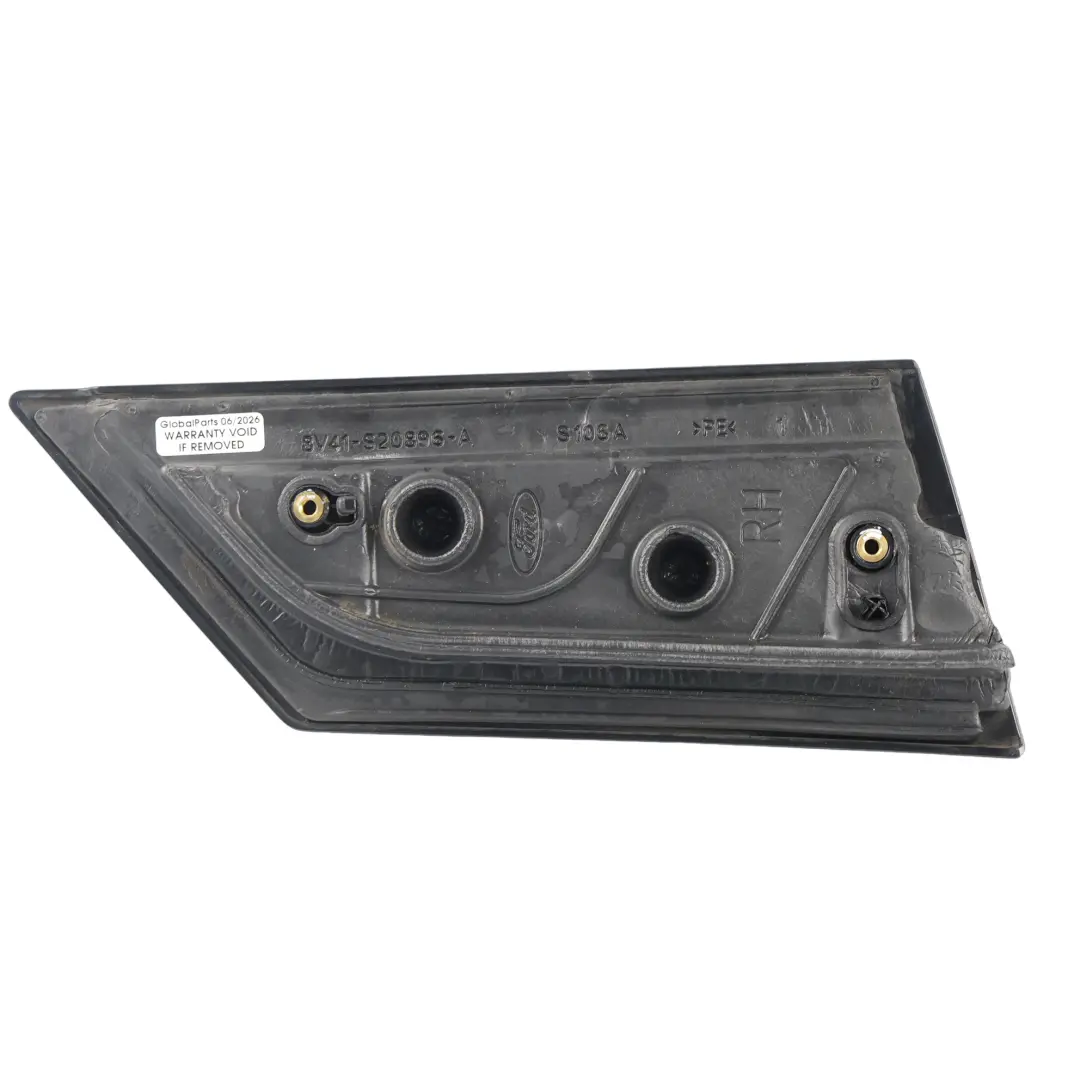 C394 Moldura Puerta Exterior Delantera Derecha 8V41-S20896-A para Ford Kuga con número de pieza 1555148 Ford Kuga C394 Moldura Puerta Exterior Delantera Derecha 8V41-S20896-A - SKU 1555148 - Número de pieza 1555148