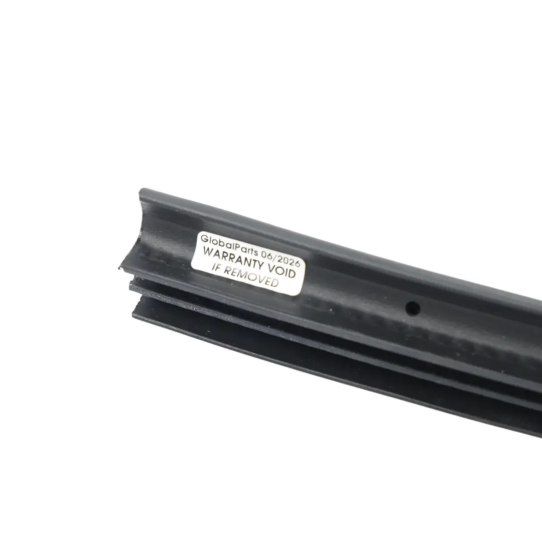 MK4 Guarnizione Porta Posteriore Sinistra Destra per Ford Mondeo con numero di parte 1676977 Ford Mondeo MK4 Guarnizione Porta Posteriore Sinistra Destra - SKU 1676977 - Numero di parte 1676977