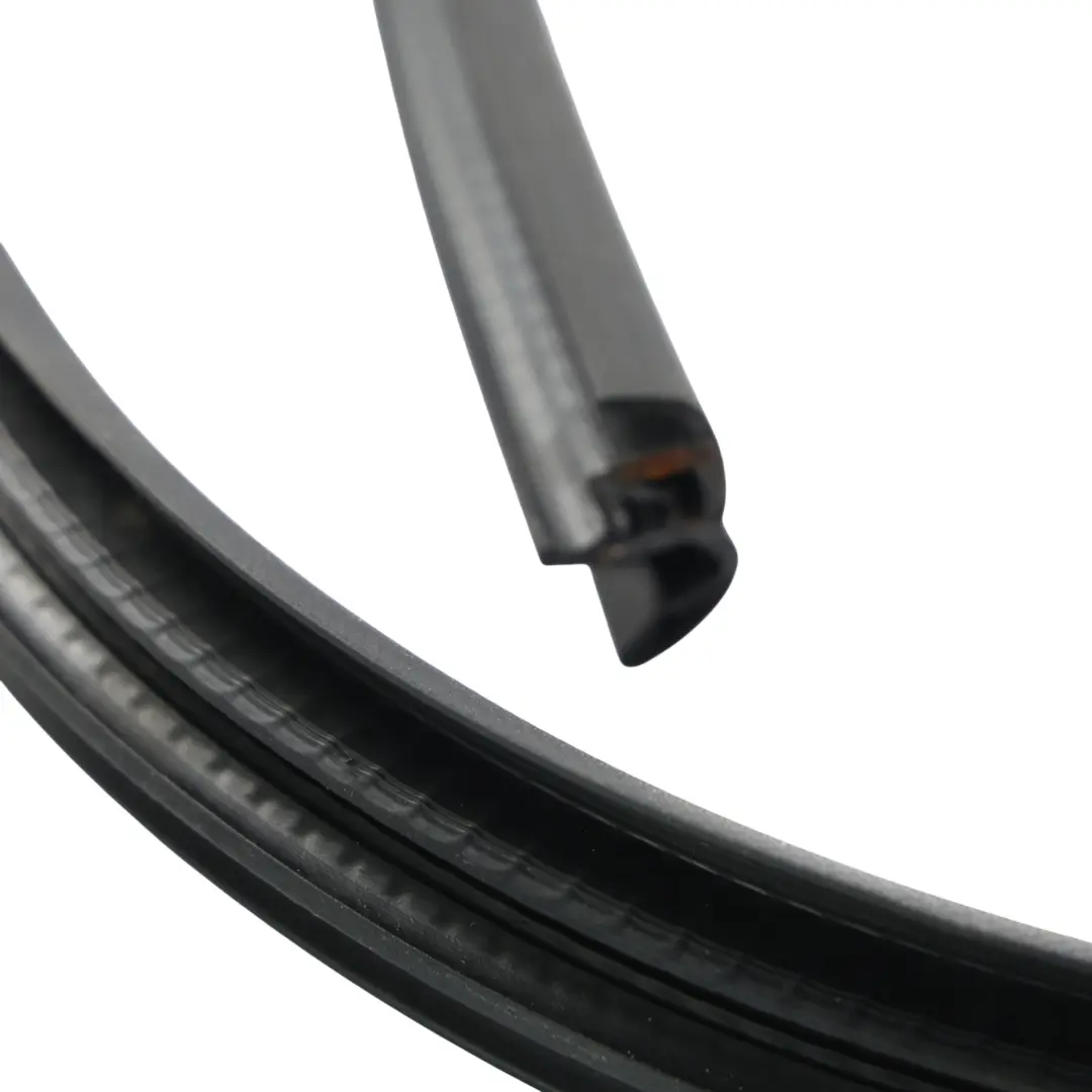 Mk4 Door Seal Gasket Weatherstrip Rear Left Right N/O/S to Ford Mondeo with Part number 1676977 Ford Mondeo Mk4 Door Seal Gasket Weatherstrip Rear Left Right N/O/S - SKU 1676977 - Part number 1676977
