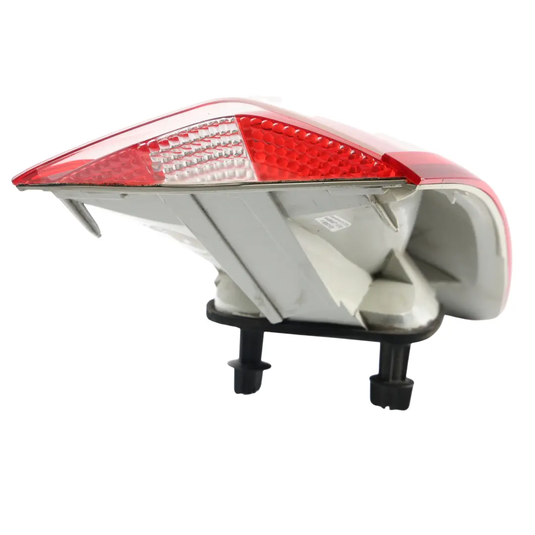C394 Fanale Posteriore Esterno Sinistro 8V41-13405-CH per Ford Kuga con numero di parte 1710612 Ford Kuga C394 Fanale Posteriore Esterno Sinistro 8V41-13405-CH - SKU 1710612 - Numero di parte 1710612