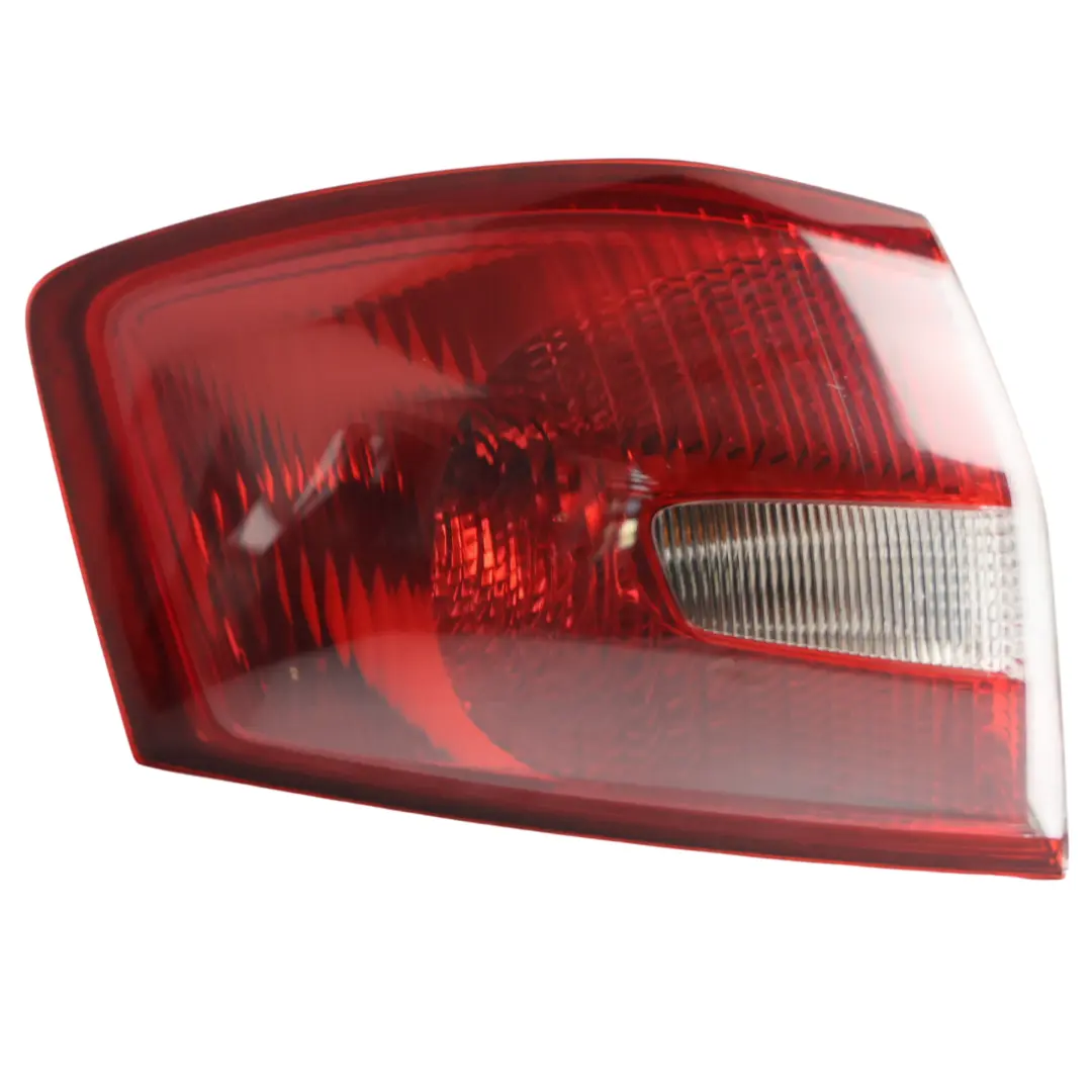 C394 Lampa Tylna Zewnętrzna Lewa 8V41-13405-CH do Ford Kuga o numerze 1710612 Ford Kuga C394 Lampa Tylna Zewnętrzna Lewa 8V41-13405-CH - SKU 1710612 - Numer Części 1710612