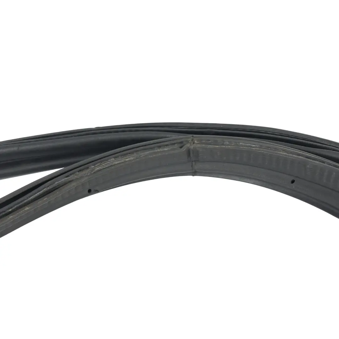 Heckklappe Dichtung Gummi Hinten 6M21-R404A06-BF für Ford S-Max mit Teilenummer 1719790 Ford S-Max Heckklappe Dichtung Gummi Hinten 6M21-R404A06-BF - SKU 1719790 - Teilenummer 1719790