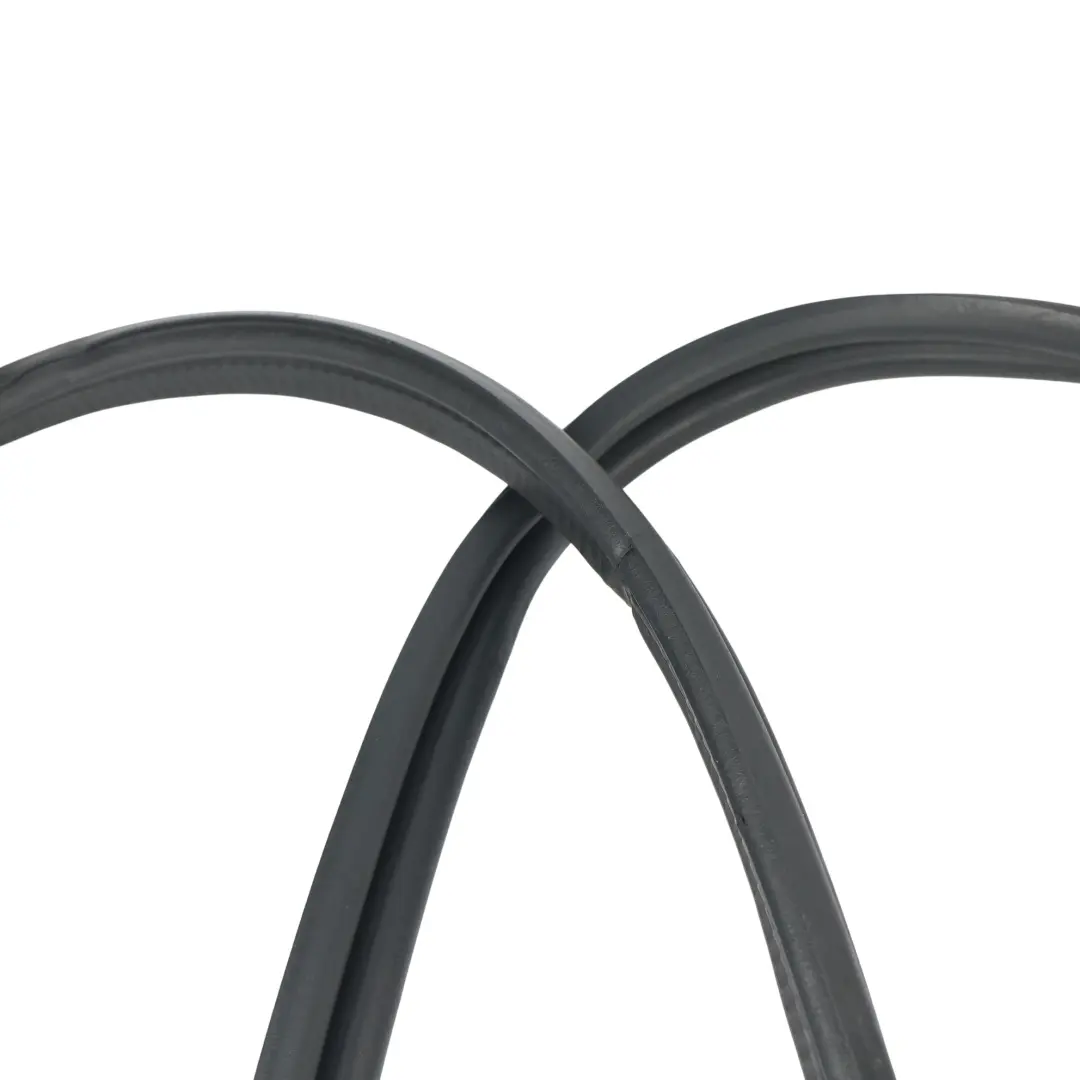 Seal Gasket Surround Rubber 6M21-R404A06-BF to Ford S-Max Rear Tailgate with Part number 1719790 Ford S-Max Rear Tailgate Seal Gasket Surround Rubber 6M21-R404A06-BF - SKU 1719790 - Part number 1719790