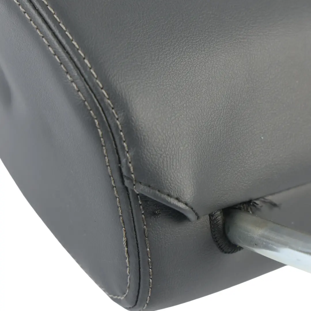 MK6 Copri Poggiatesta Sedile Anteriore Nero River Rock per Ford Ranger con numero di parte 1744614 Ford Ranger MK6 Copri Poggiatesta Sedile Anteriore Nero River Rock - SKU 1744614 - Numero di parte 1744614