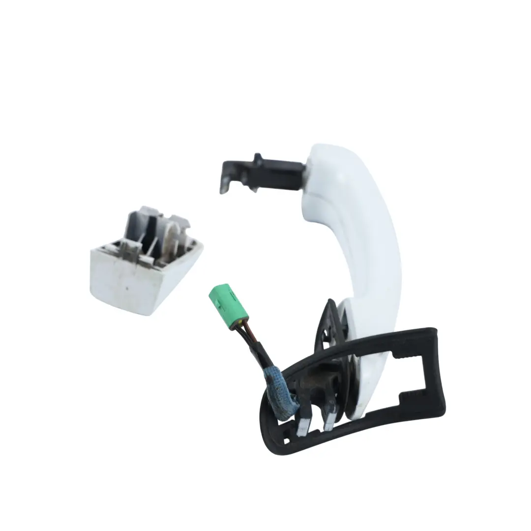 Mk1 Türgriff Vorne Beifahrerseite Gefrorenes Weiß Z2 für Ford Kuga mit Teilenummer 1775832 Ford Kuga Mk1 Türgriff Vorne Beifahrerseite Gefrorenes Weiß Z2 - SKU 1775832-FW1 - Teilenummer 1775832