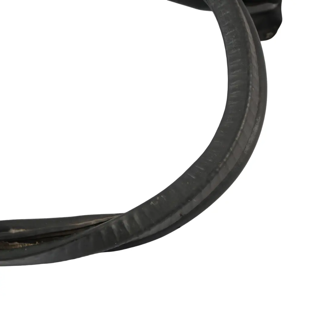 MK2 Guarnizione Portellone Posteriore DT11V42264AD per Ford Transit Connect con numero di parte 1860858 Ford Transit Connect MK2 Guarnizione Portellone Posteriore DT11V42264AD - SKU 1860858 - Numero di parte 1860858