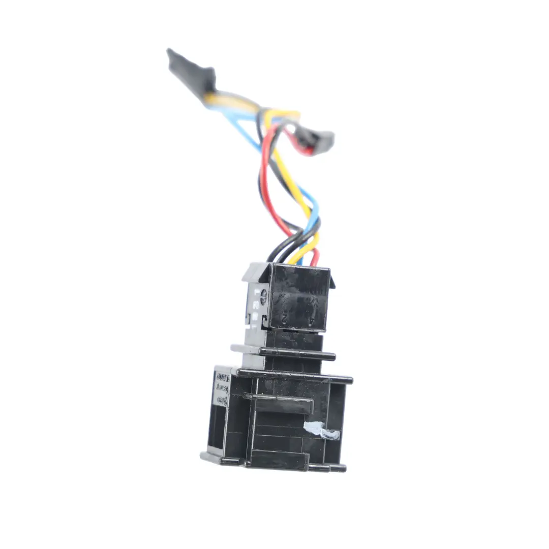 Audi Q7 4L Connecteur Câblage Feu Arrière Gauche Droit - SKU 1J0972732 - Numéro de pièce 1J0972732
