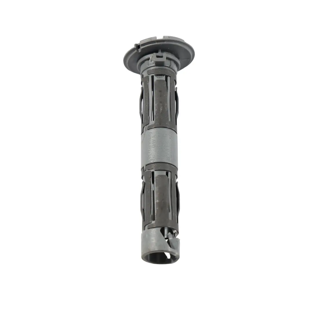 RSQ3 F3 VW Jetta A6 Tiguan 5N Guida Poggiatesta Posteriore per Audi con numero di parte 1K0881920N Audi RSQ3 F3 VW Jetta A6 Tiguan 5N Guida Poggiatesta Posteriore - SKU 1K0881920N - Numero di parte 1K0881920N