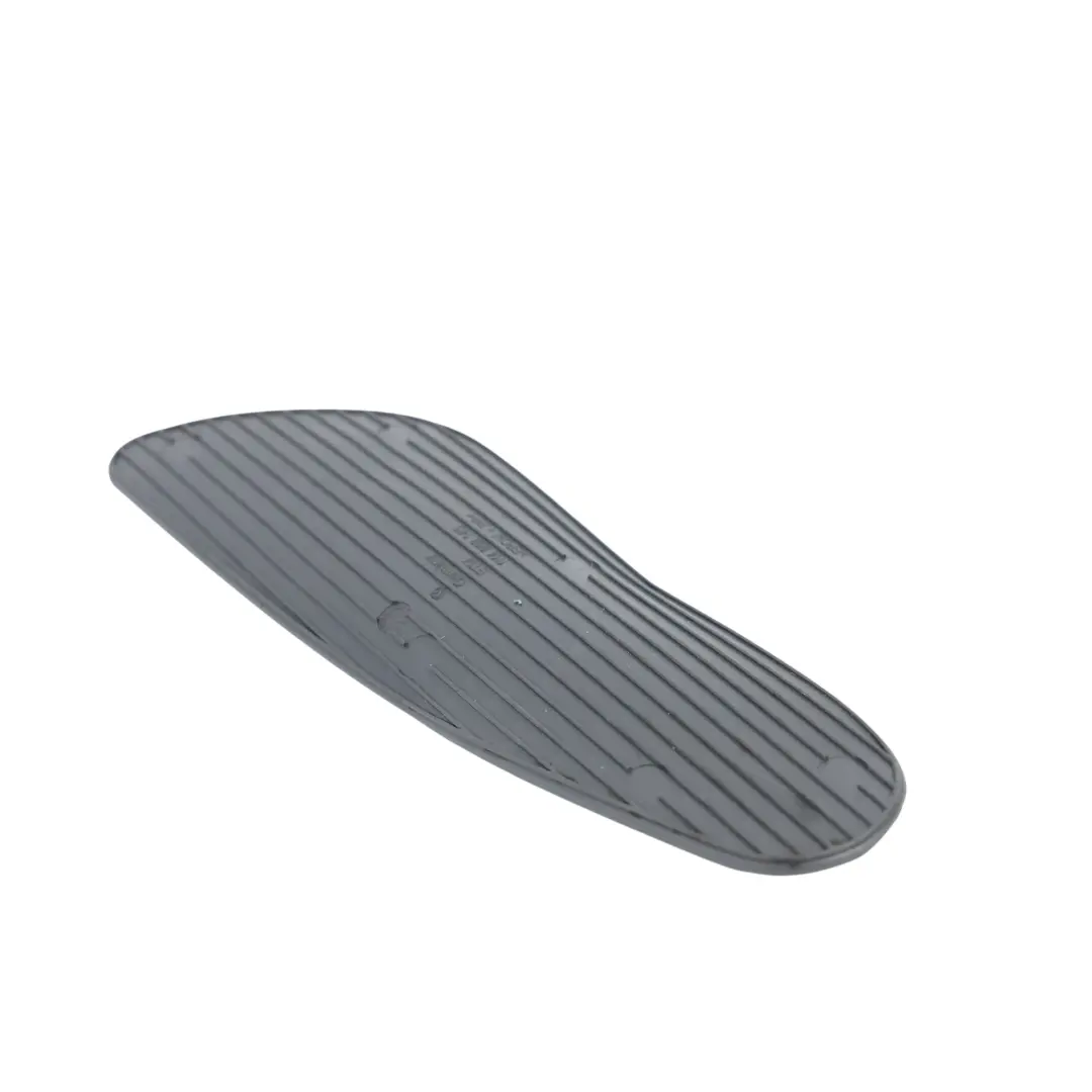 1K Inserto Gomma Pannello Porta Posteriore Destro 1K4868134A per Volkswagen Golf GTI con numero di parte 1K4868146 Volkswagen Golf GTI 1K Inserto Gomma Pannello Porta Posteriore Destro 1K4868134A - SKU 1K4868146 - Numero di parte 1K4868146