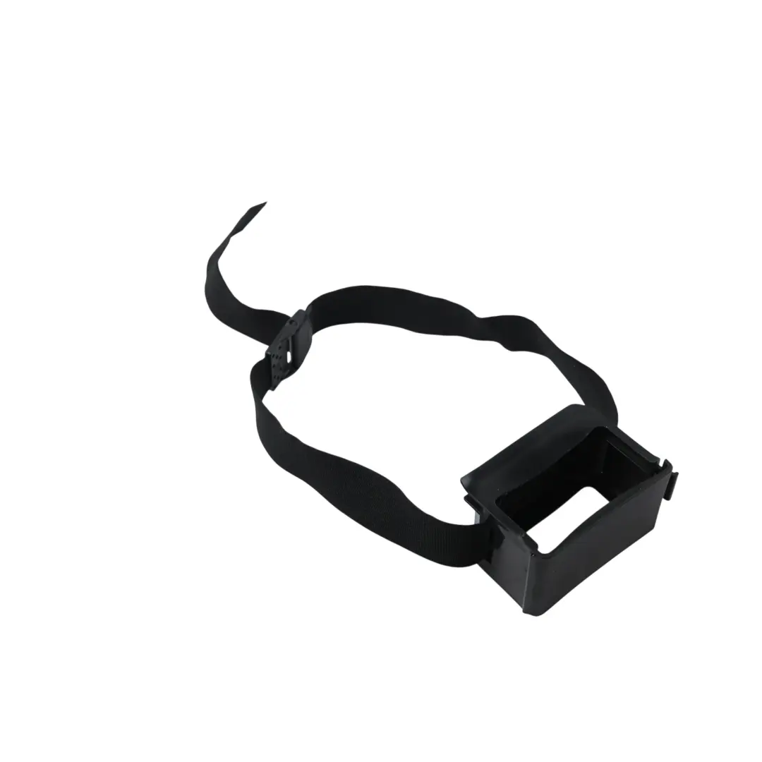 MK3 Kofferraum Warndreieck Halterung Gurt für Volkswagen Scirocco mit Teilenummer 1K6860266D Volkswagen Scirocco MK3 Kofferraum Warndreieck Halterung Gurt - SKU 1K6860266D - Teilenummer 1K6860266D