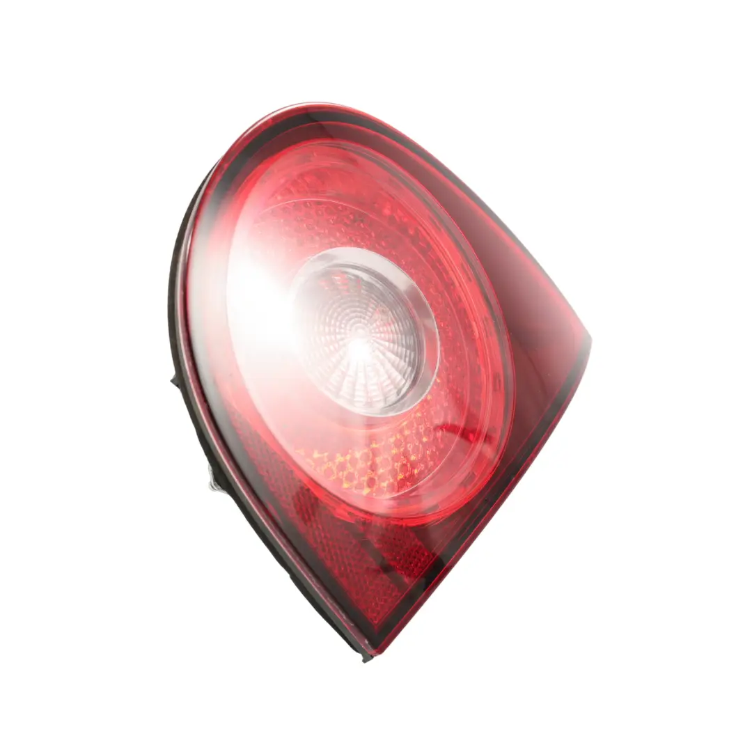 Volkswagen Golf Mk5 Lampa Tylna W Pokrywie Bagażnika Prawa - SKU 1K6945094K - Numer Części 1K6945094K