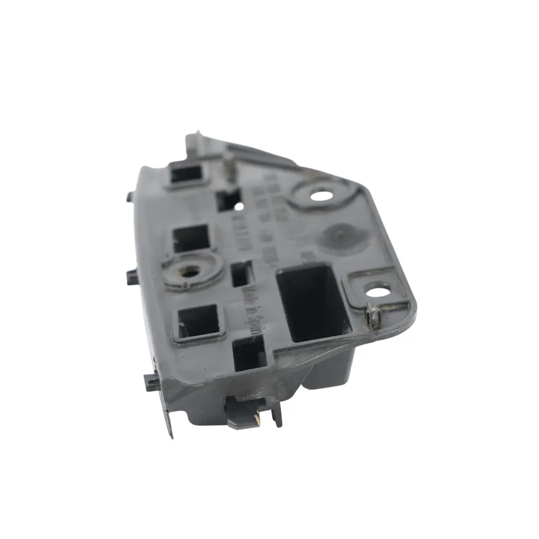 1F Staffa Supporto Guida Paraurti Anteriore Destro per Volkswagen Eos con numero di parte 1Q0807050A Volkswagen Eos 1F Staffa Supporto Guida Paraurti Anteriore Destro - SKU 1Q0807050A - Numero di parte 1Q0807050A