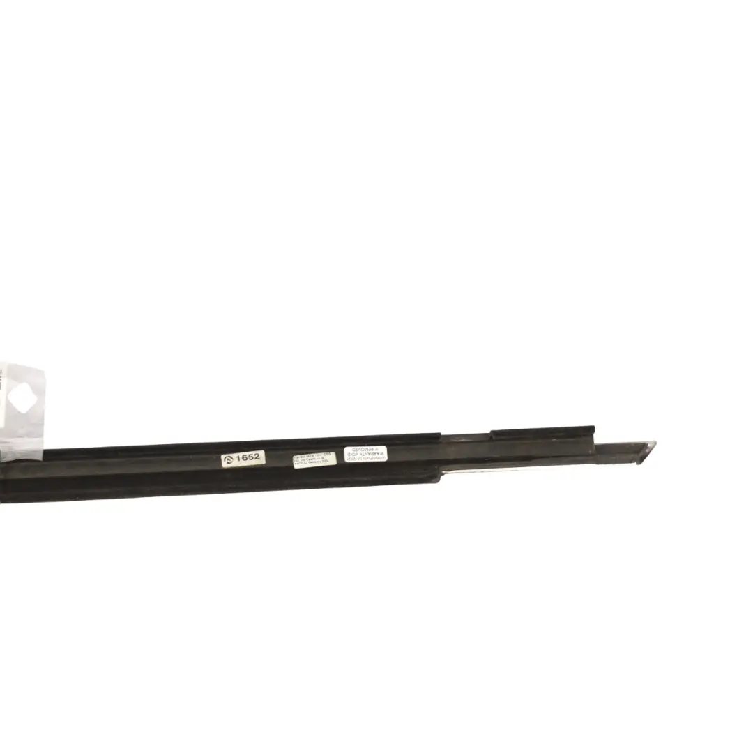 1F Window Aperture Strip Seal Moulding Outer Right O/S to Volkswagen Eos with Part number 1Q0853956B Volkswagen Eos 1F Window Aperture Strip Seal Moulding Outer Right O/S - SKU 1Q0853956B - Part number 1Q0853956B