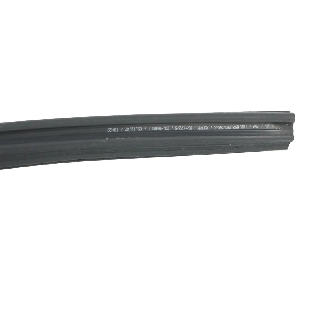 Volkswagen Eos 1F Joint Caoutchouc Rétroviseur Porte Avant Droit - SKU 1Q0857506E - Numéro de pièce 1Q0857506E