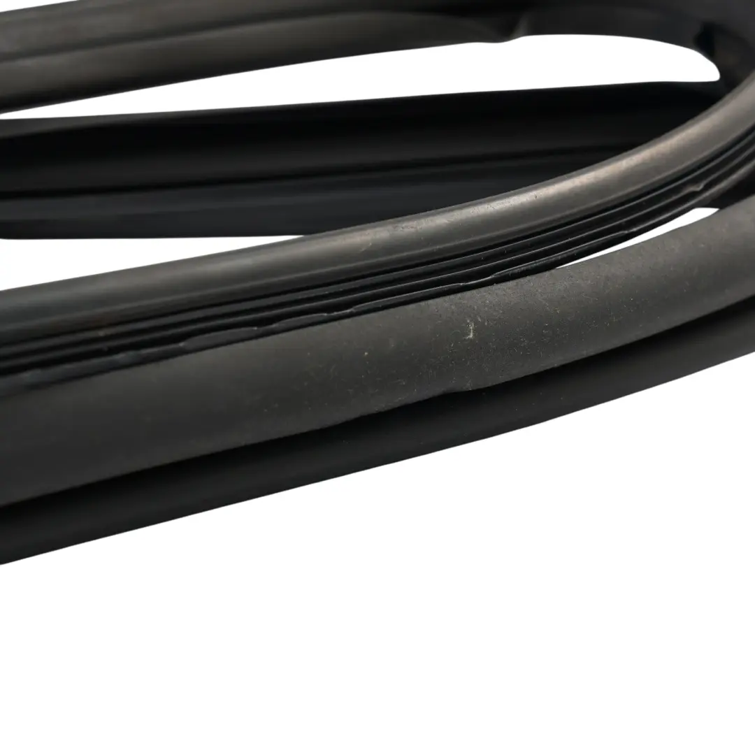 1F Guarnizione Gomma Tetto Destra per Volkswagen Eos con numero di parte 1Q0871357F Volkswagen Eos 1F Guarnizione Gomma Tetto Destra - SKU 1Q0871357F - Numero di parte 1Q0871357F