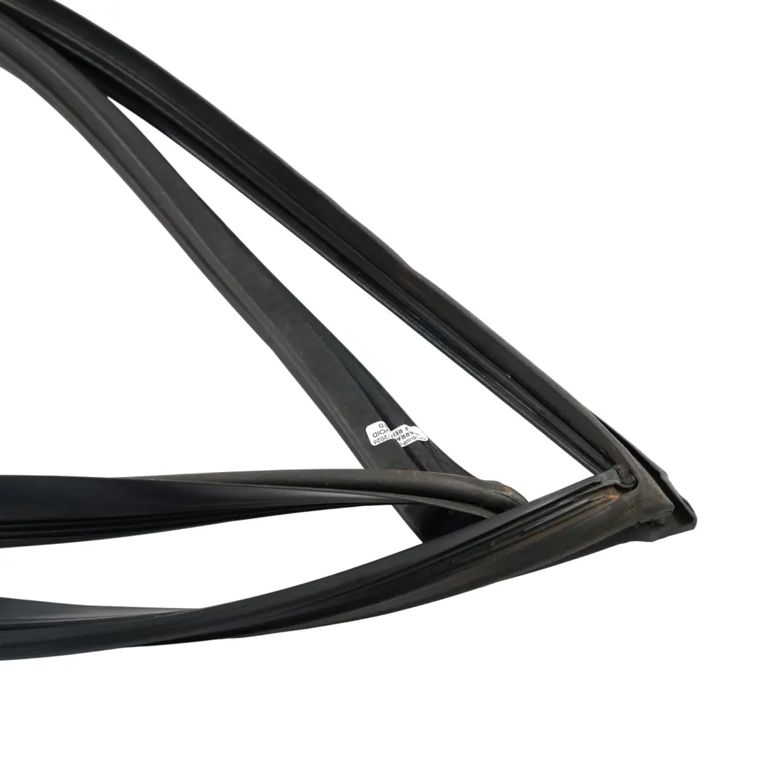 1F Roof Sunroof Centre Rubber Gasket Seal to Volkswagen Eos with Part number 1Q0871415C Volkswagen Eos 1F Roof Sunroof Centre Rubber Gasket Seal - SKU 1Q0871415C - Part number 1Q0871415C