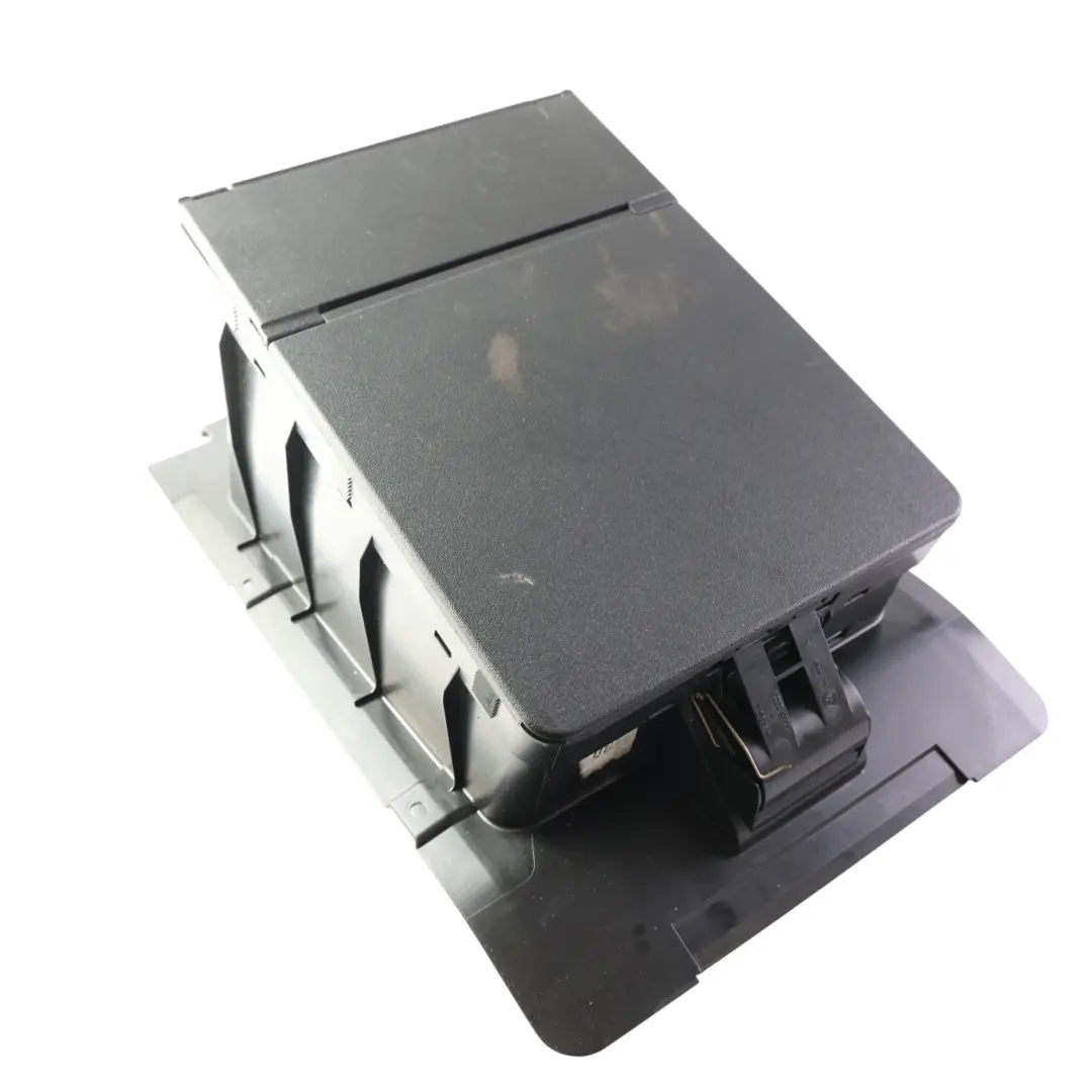 Trampilla Esquí Asiento Trasero Acceso Maletero para Volkswagen Eos con número de pieza 1Q0885209 Volkswagen Eos Trampilla Esquí Asiento Trasero Acceso Maletero - SKU 1Q0885209 - Número de pieza 1Q0885209