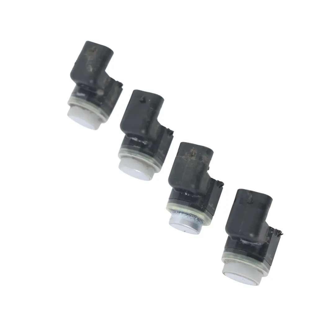 Czujnik PDC Parkowania Folia Srebrny Metaliczny Z7G do Audi A4 B8 o numerze 1S0919275D Audi A4 B8 Czujnik PDC Parkowania Folia Srebrny Metaliczny Z7G - SKU 1S0919275D-FSI1 - Numer Części 1S0919275D