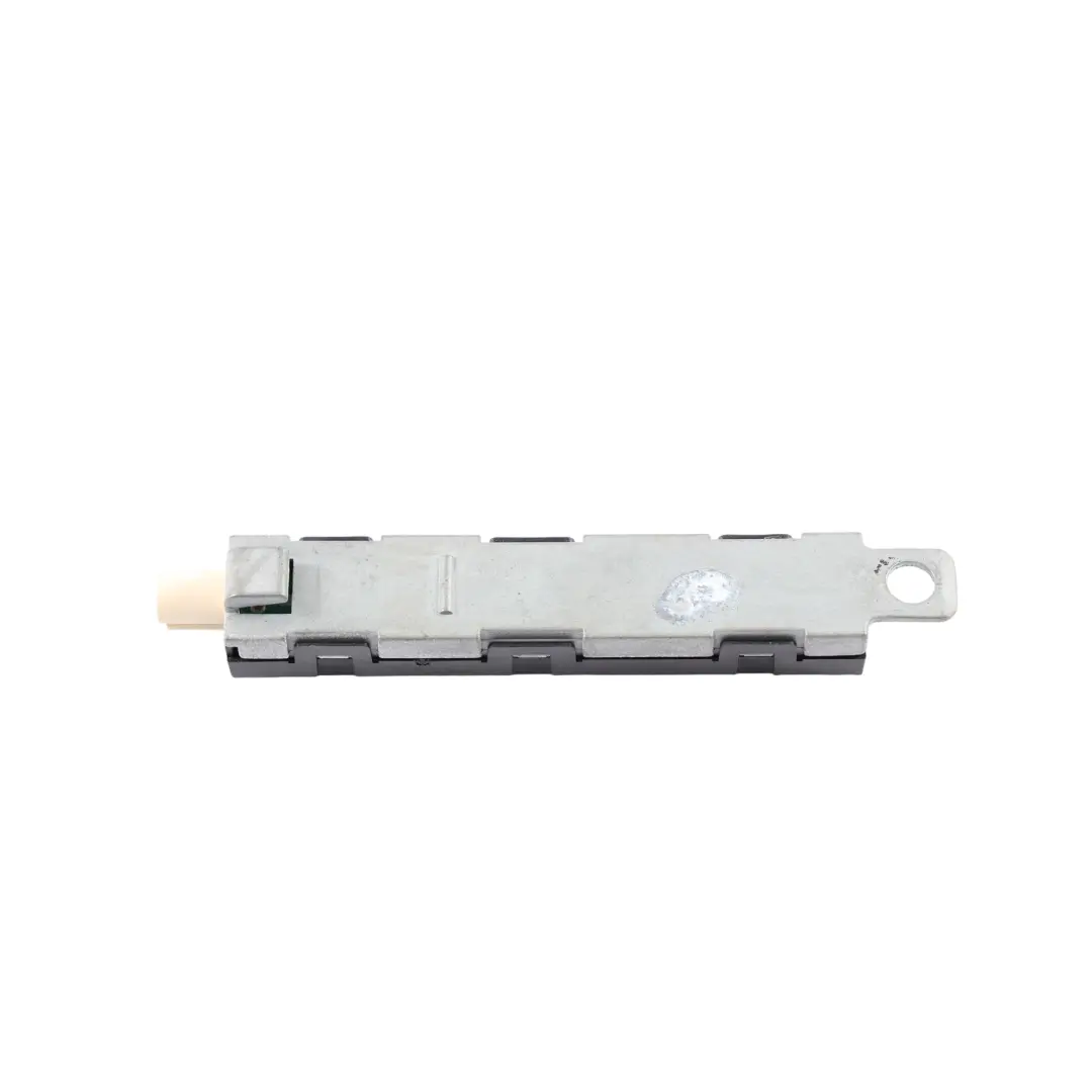 Amplificateur Antenne Arrière Droit pour Volkswagen Touran 1T à propos du numéro de pièce 1T0035577AC Volkswagen Touran 1T Amplificateur Antenne Arrière Droit - SKU 1T0035577AC - Numéro de pièce 1T0035577AC