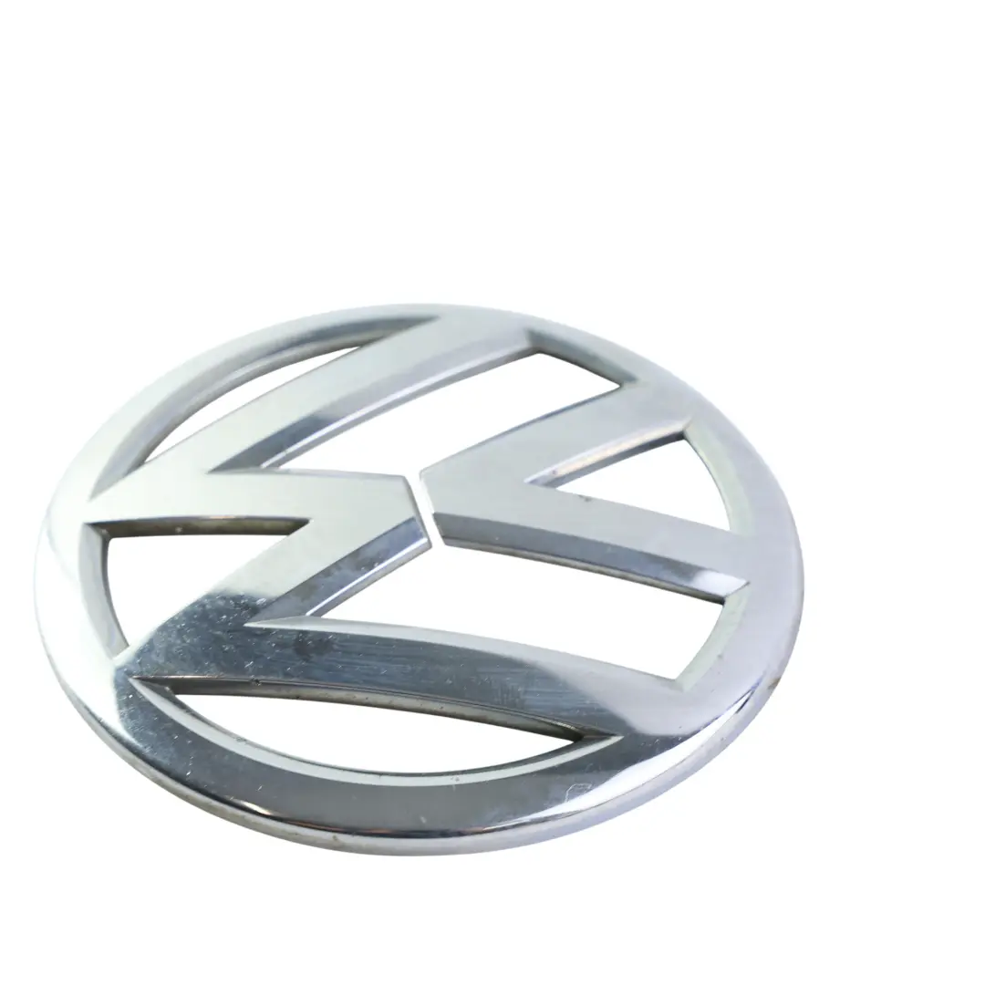 Kühlergrill Emblem Abzeichen Chrom für Volkswagen Passat B7 Touran 1T mit Teilenummer 1T0853601E Volkswagen Passat B7 Touran 1T Kühlergrill Emblem Abzeichen Chrom - SKU 1T0853601E - Teilenummer 1T0853601E