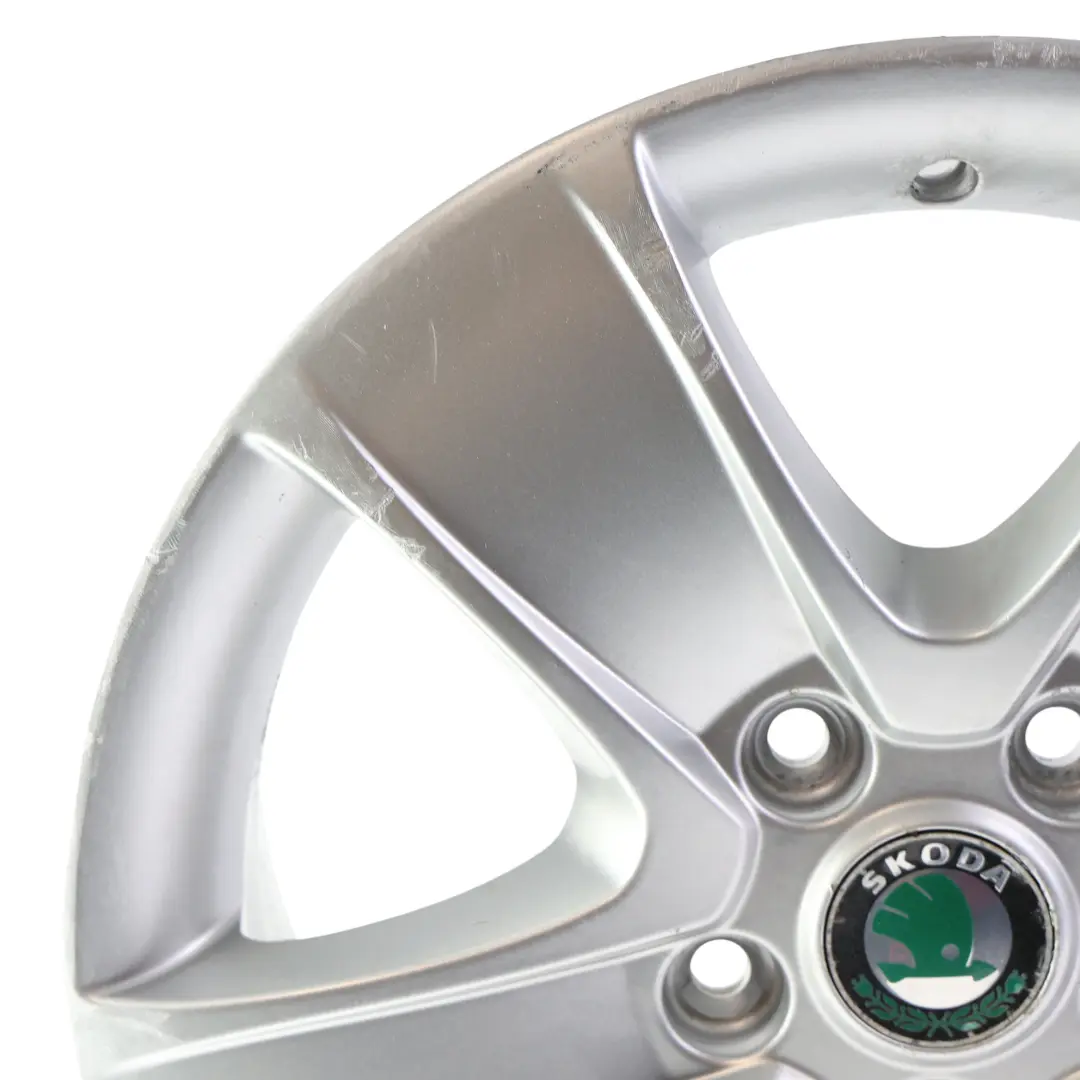 Skoda Octavia Mk2 Jante Alliage Argent 16" ET:50 6.5J 5 Branches - SKU 1Z0601025T-1 - Numéro de pièce 1Z0601025T