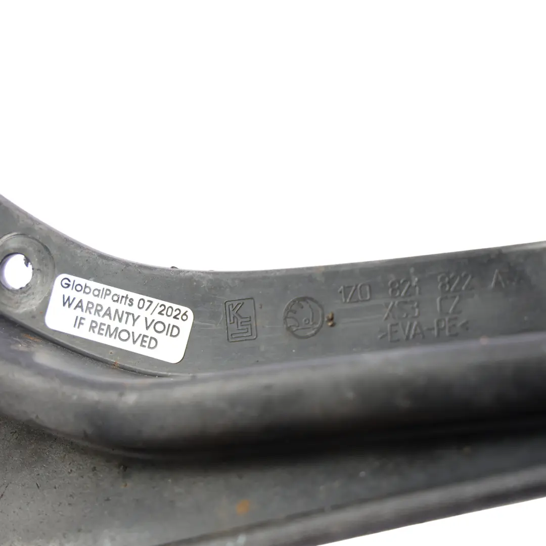 Skoda Octavia 1Z Guardabarros Protector Salpicaduras Trasero Derecho - SKU 1Z0821822A - Número de pieza 1Z0821822A