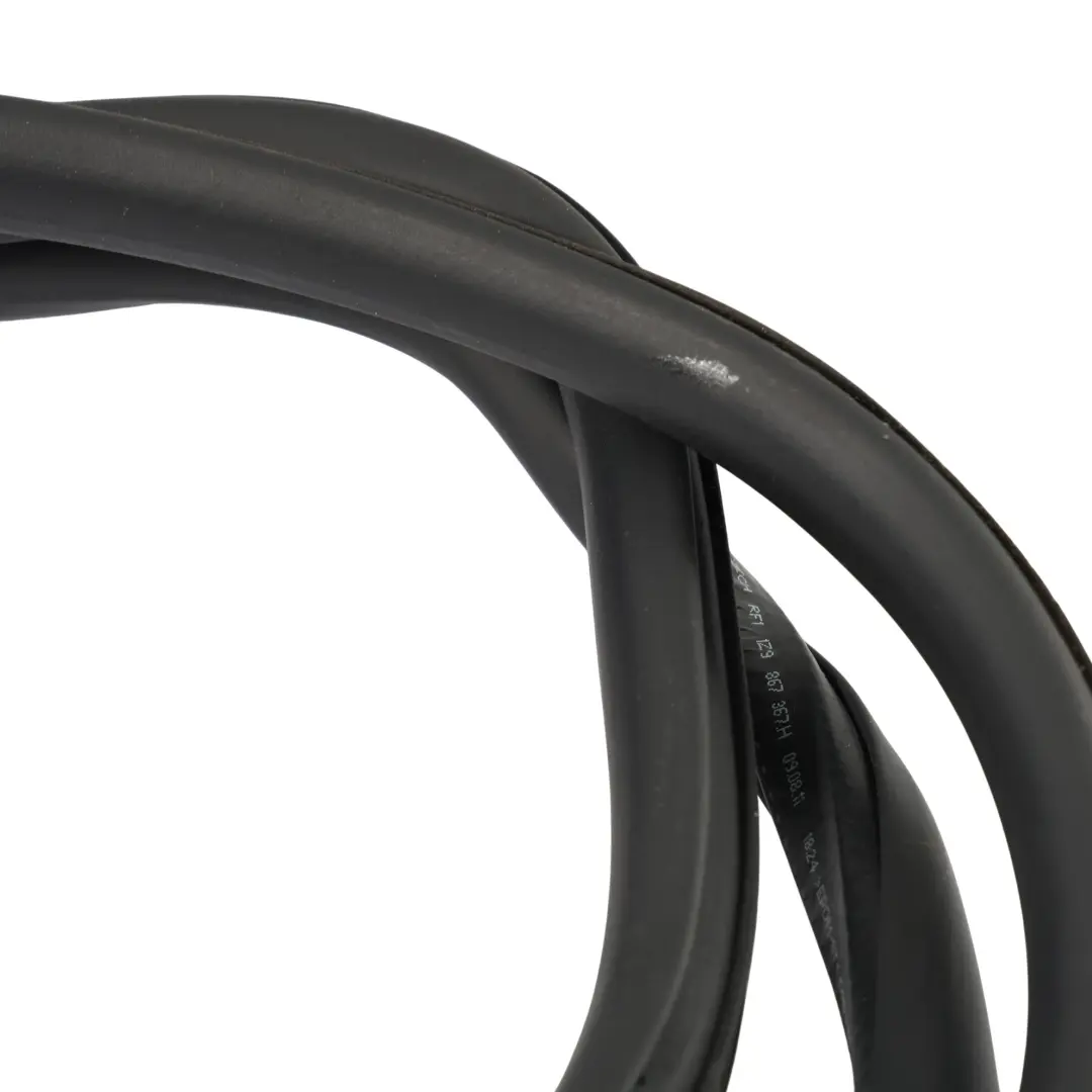 1Z Rear Door Seal Rubber Gasket Inner Left Right N/O/S to Skoda Octavia with Part number 1Z9867367H Skoda Octavia 1Z Rear Door Seal Rubber Gasket Inner Left Right N/O/S - SKU 1Z9867367H - Part number 1Z9867367H
