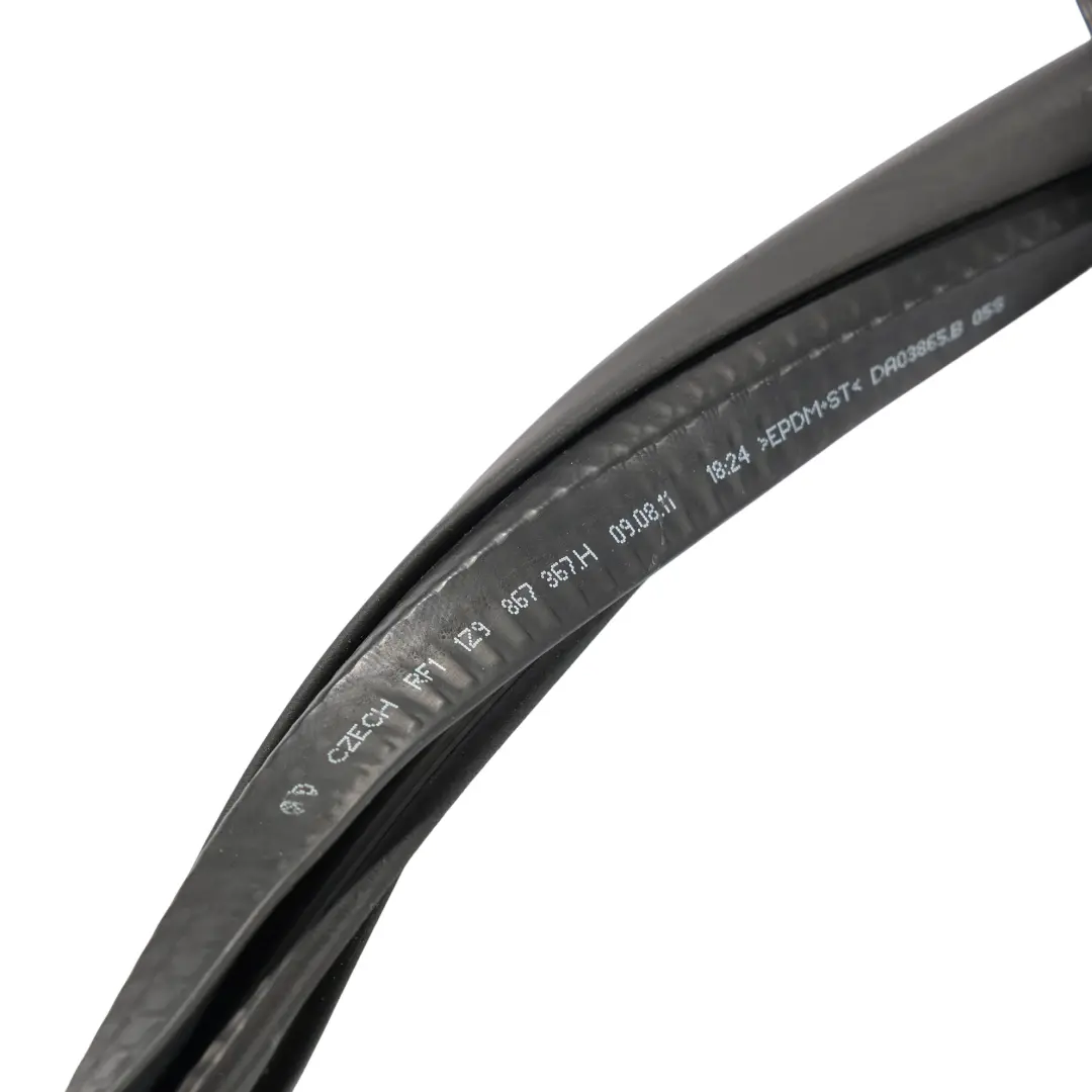 1Z Rear Door Seal Rubber Gasket Inner Left Right N/O/S to Skoda Octavia with Part number 1Z9867367H Skoda Octavia 1Z Rear Door Seal Rubber Gasket Inner Left Right N/O/S - SKU 1Z9867367H - Part number 1Z9867367H