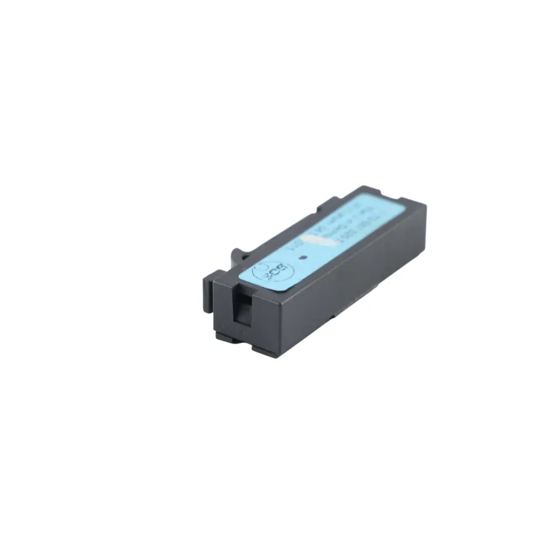 Boot Luggage Compartment Roller Lock Mechanism to Volkswagen Passat B7 with Part number 1Z9867825D Volkswagen Passat B7 Boot Luggage Compartment Roller Lock Mechanism - SKU 1Z9867825D - Part number 1Z9867825D