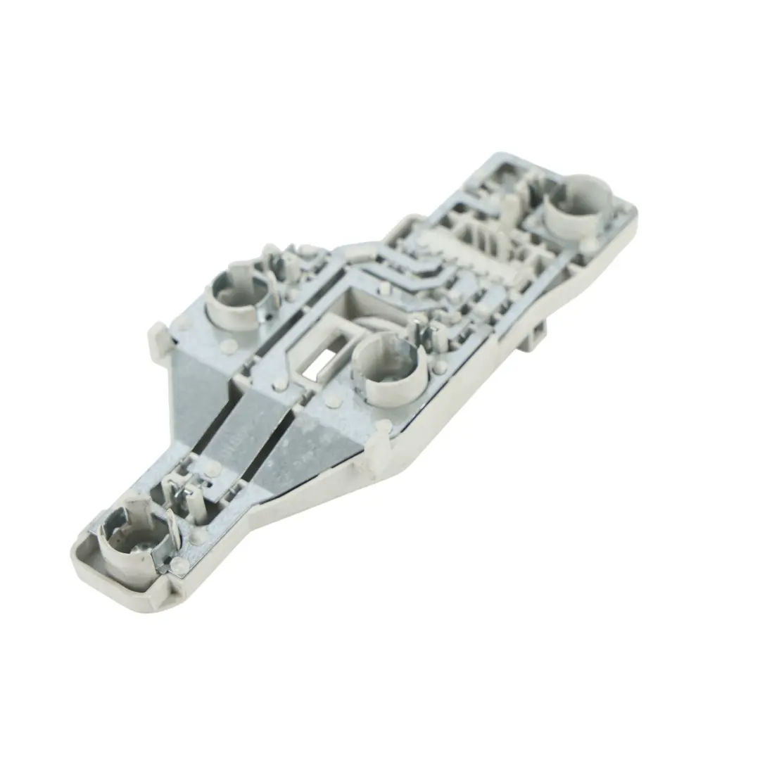 MK2 Heckleuchte Lampenhalter Fassung Links für Skoda Octavia mit Teilenummer 1Z9945257 Skoda Octavia MK2 Heckleuchte Lampenhalter Fassung Links - SKU 1Z9945257 - Teilenummer 1Z9945257