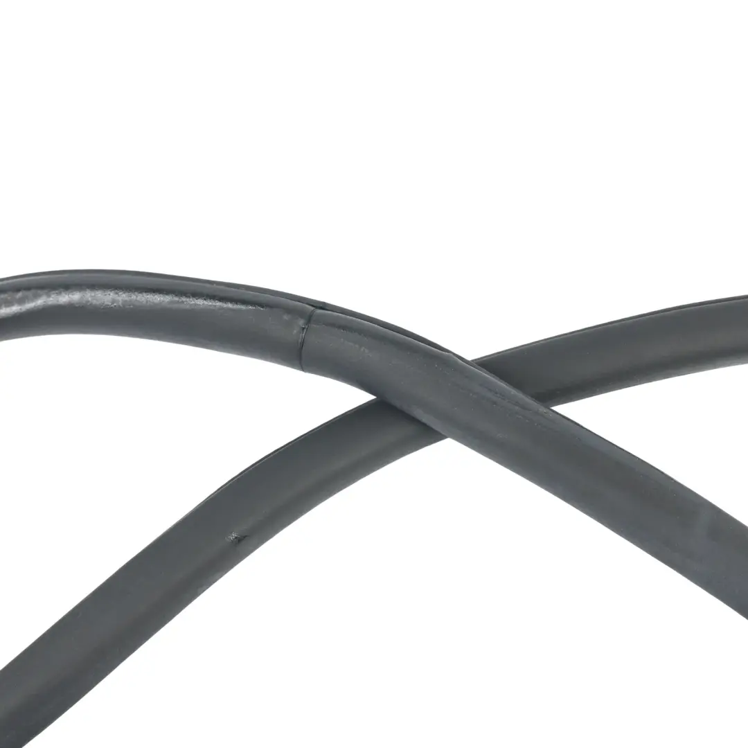 Ford Mondeo Mk5 Door Seal Rubber Front Left N/S DS73-F20709-AJ - SKU 2002687 - Part number 2002687
