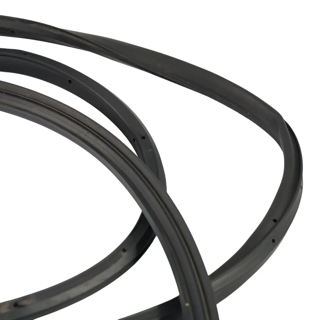 Ford Ranger Mk6 Uszczelka Przednich Lewych Drzwi - SKU 2230894 - Numer Części 2230894