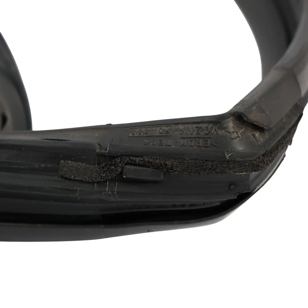 MK6 Guarnizione Canale Vetro Porta Anteriore Destra per Ford Ranger con numero di parte 2290066 Ford Ranger MK6 Guarnizione Canale Vetro Porta Anteriore Destra - SKU 2290066 - Numero di parte 2290066