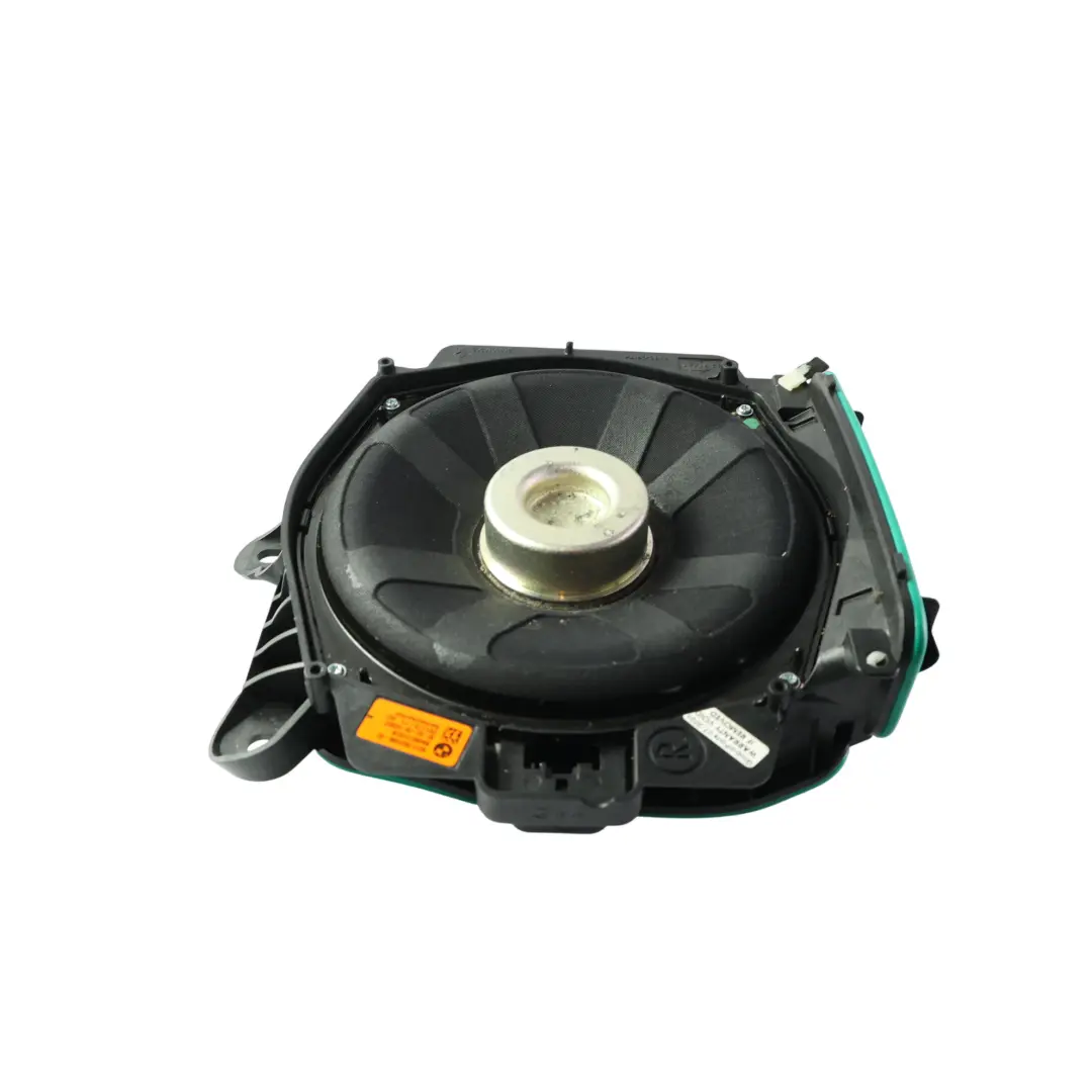 Głośnik Niskotonowy Prawy Harman Kardon do BMW G20 G21 G22 G23 G42 o numerze 2622490 BMW G20 G21 G22 G23 G42 Głośnik Niskotonowy Prawy Harman Kardon - SKU 2622490 - Numer Części 2622490