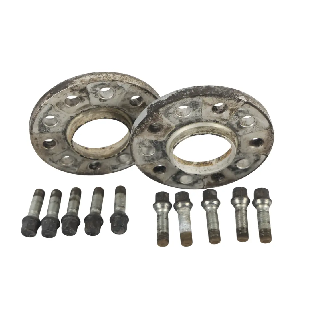 Dystans Adapter Koła Ze Śrubami 5x120 72,5CB Zestaw do BMW F22 o numerze 2675726 BMW F22 Dystans Adapter Koła Ze Śrubami 5x120 72,5CB Zestaw - SKU 2675726 - Numer Części 2675726