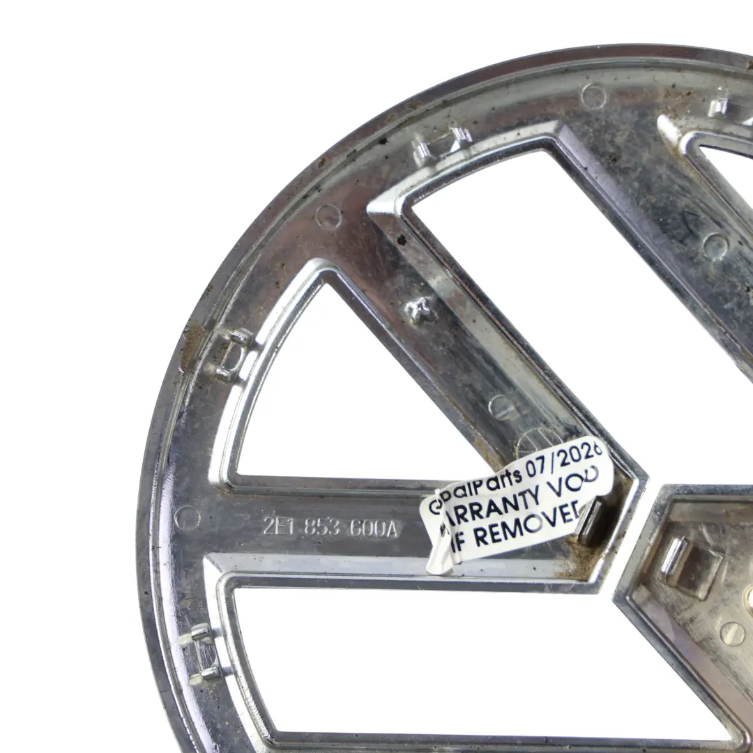 Emblema Portón Trasero Logo Cromado para Volkswagen Crafter 35 con número de pieza 2E1853600A Volkswagen Crafter 35 Emblema Portón Trasero Logo Cromado - SKU 2E1853600A-2 - Número de pieza 2E1853600A