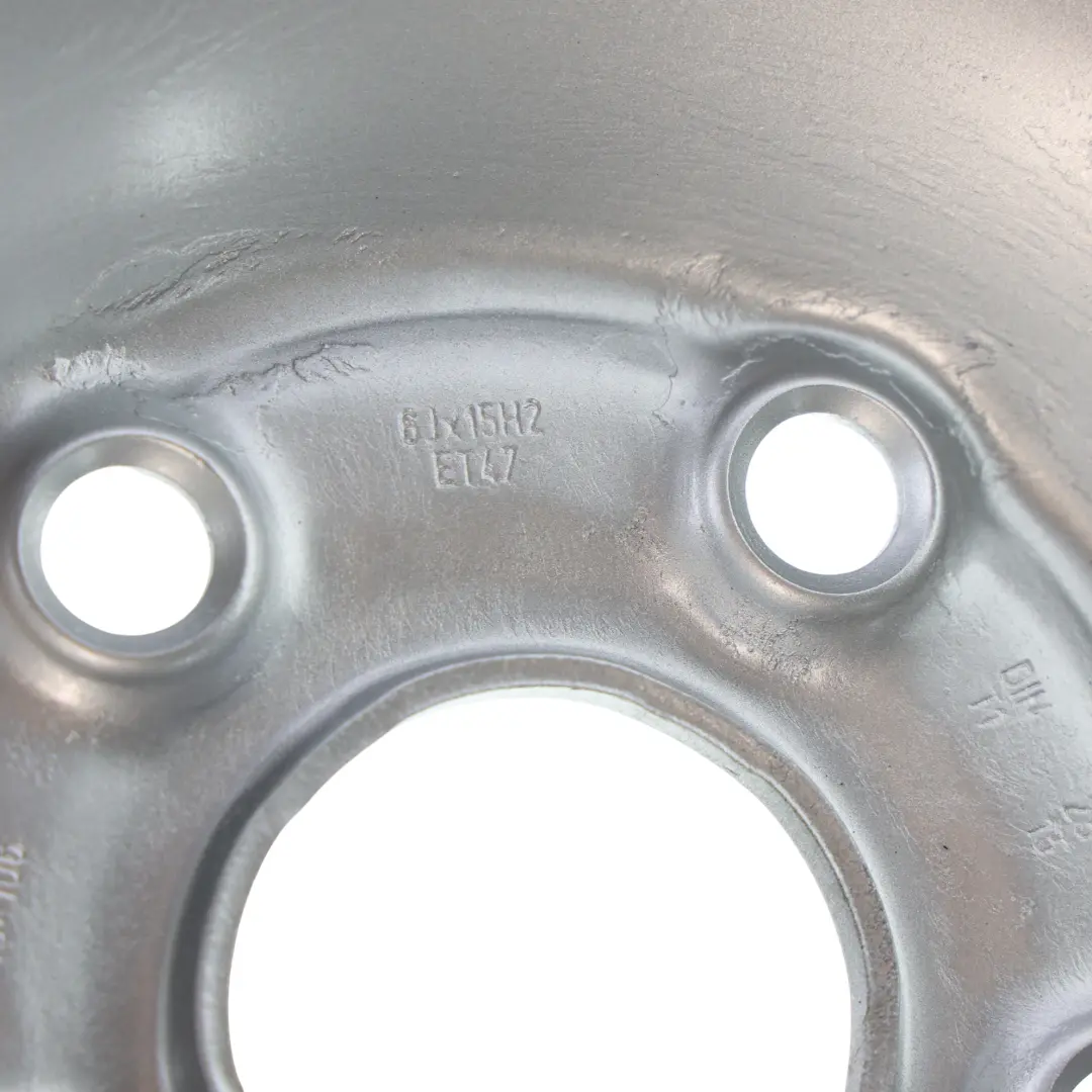 Cerchione Ruota Acciaio Argento 15" 6J ET:47 per Volkswagen Caddy con numero di parte 2K0601027B Volkswagen Caddy Cerchione Ruota Acciaio Argento 15" 6J ET:47 - SKU 2K0601027B-2 - Numero di parte 2K0601027B