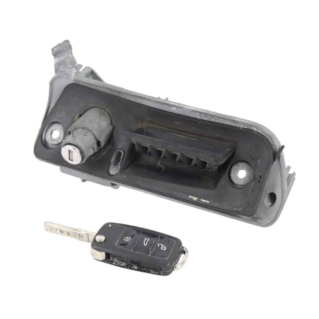 2K Klamka Zamka Klapy Tylnej Lewa do Volkswagen Caddy o numerze 2K0827565H Volkswagen Caddy 2K Klamka Zamka Klapy Tylnej Lewa - SKU 2K0827565H-1 - Numer Części 2K0827565H