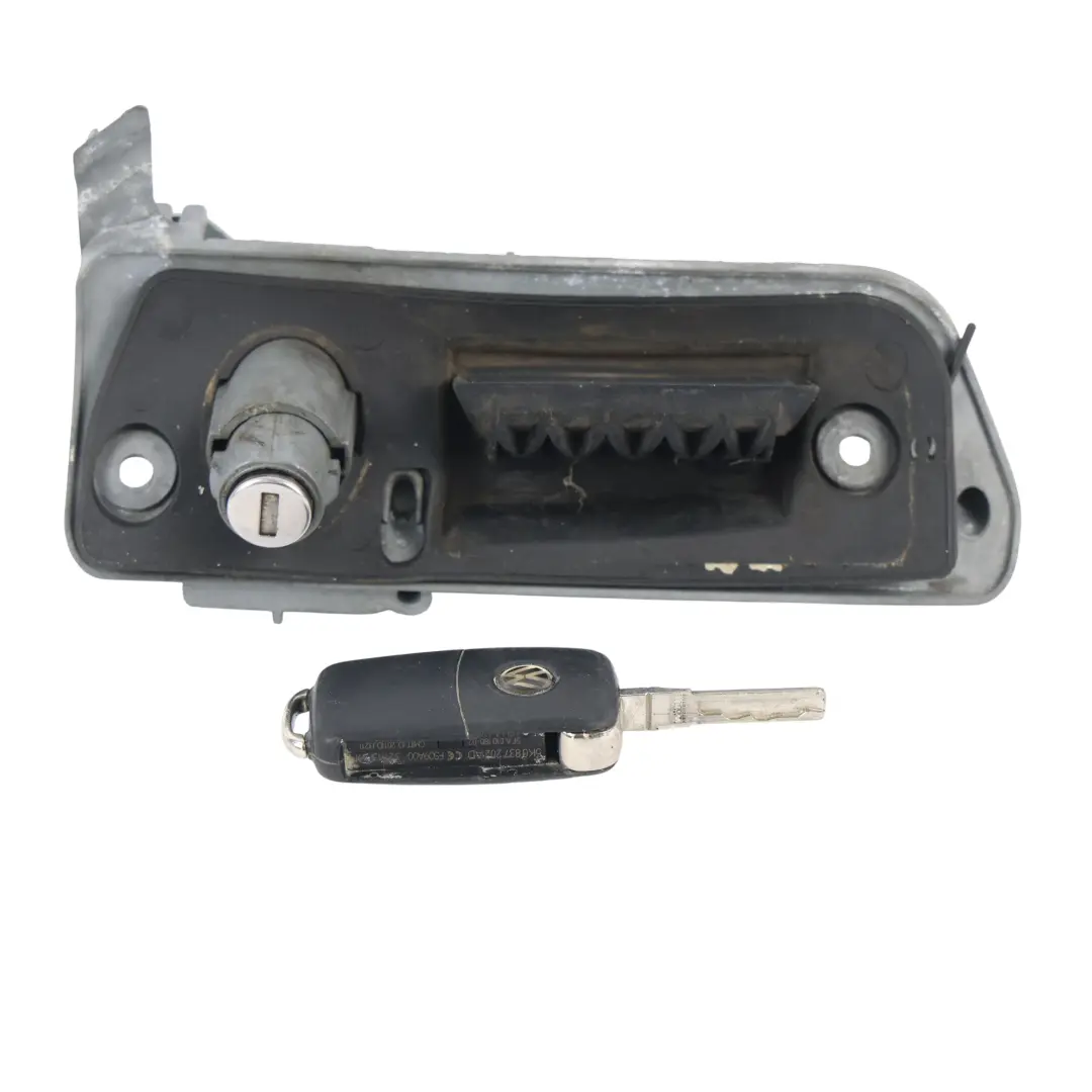 Volkswagen Caddy 2K Poignée Serrure Hayon Porte Arrière Gauche - SKU 2K0827565H-1 - Numéro de pièce 2K0827565H