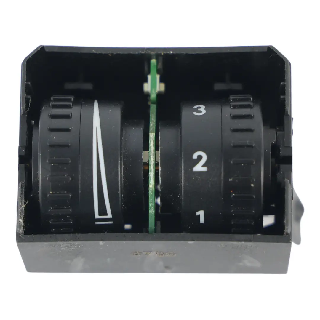 2K Interruptor Ajuste Altura Nivel Faro para Volkswagen Caddy con número de pieza 2K0941333D Volkswagen Caddy 2K Interruptor Ajuste Altura Nivel Faro - SKU 2K0941333D - Número de pieza 2K0941333D