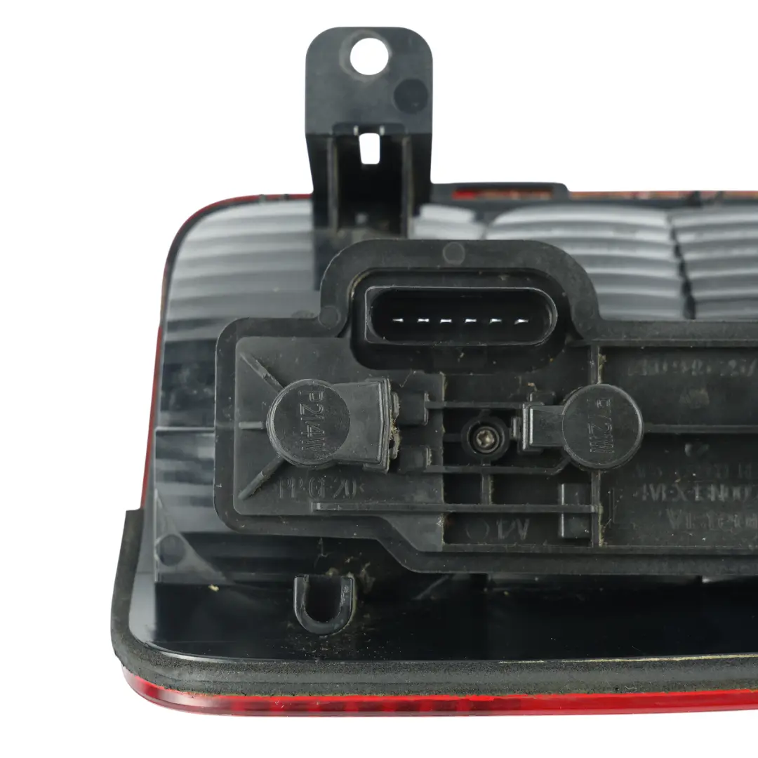 Volkswagen Caddy MK3 Feu Arrière Gauche - SKU 2K0945111A - Numéro de pièce 2K0945111A