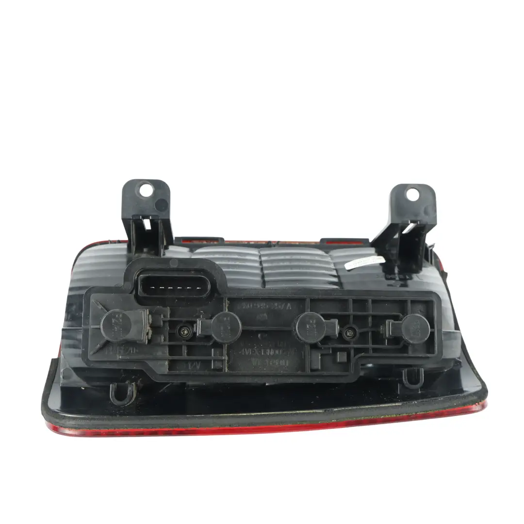 Volkswagen Caddy MK3 Feu Arrière Gauche - SKU 2K0945111A - Numéro de pièce 2K0945111A