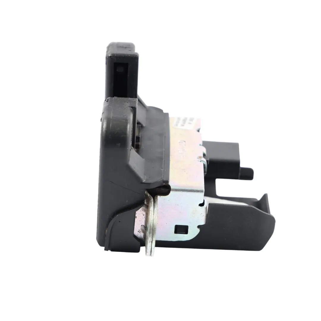 2K Zamek Klapy Tylnej Bagażnika do Volkswagen Caddy Maxi o numerze 2K5827505E Volkswagen Caddy Maxi 2K Zamek Klapy Tylnej Bagażnika - SKU 2K5827505E - Numer Części 2K5827505E