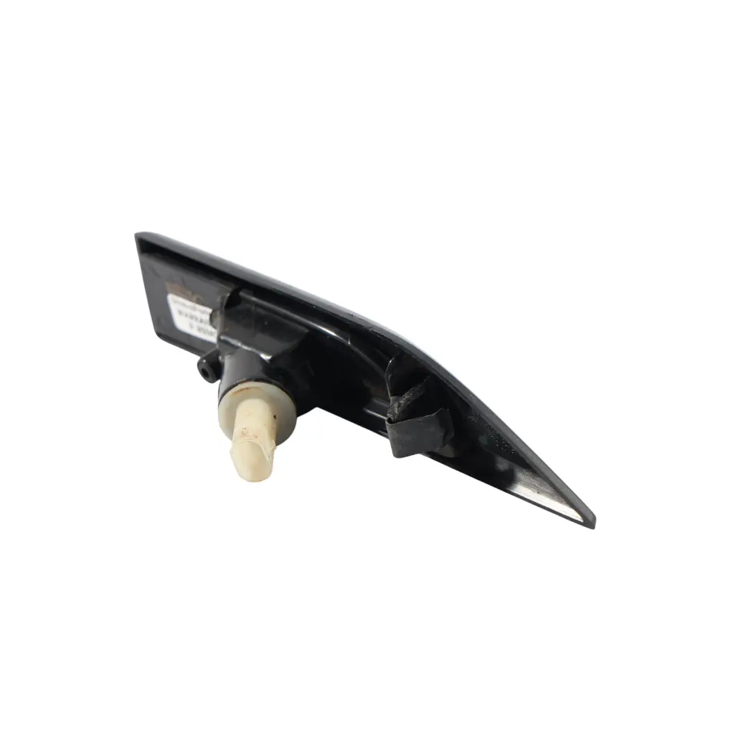 2K SA Indicatore Freccia Parafango Anteriore Destro per Volkswagen Caddy con numero di parte 2K5949102 Volkswagen Caddy 2K SA Indicatore Freccia Parafango Anteriore Destro - SKU 2K5949102 - Numero di parte 2K5949102