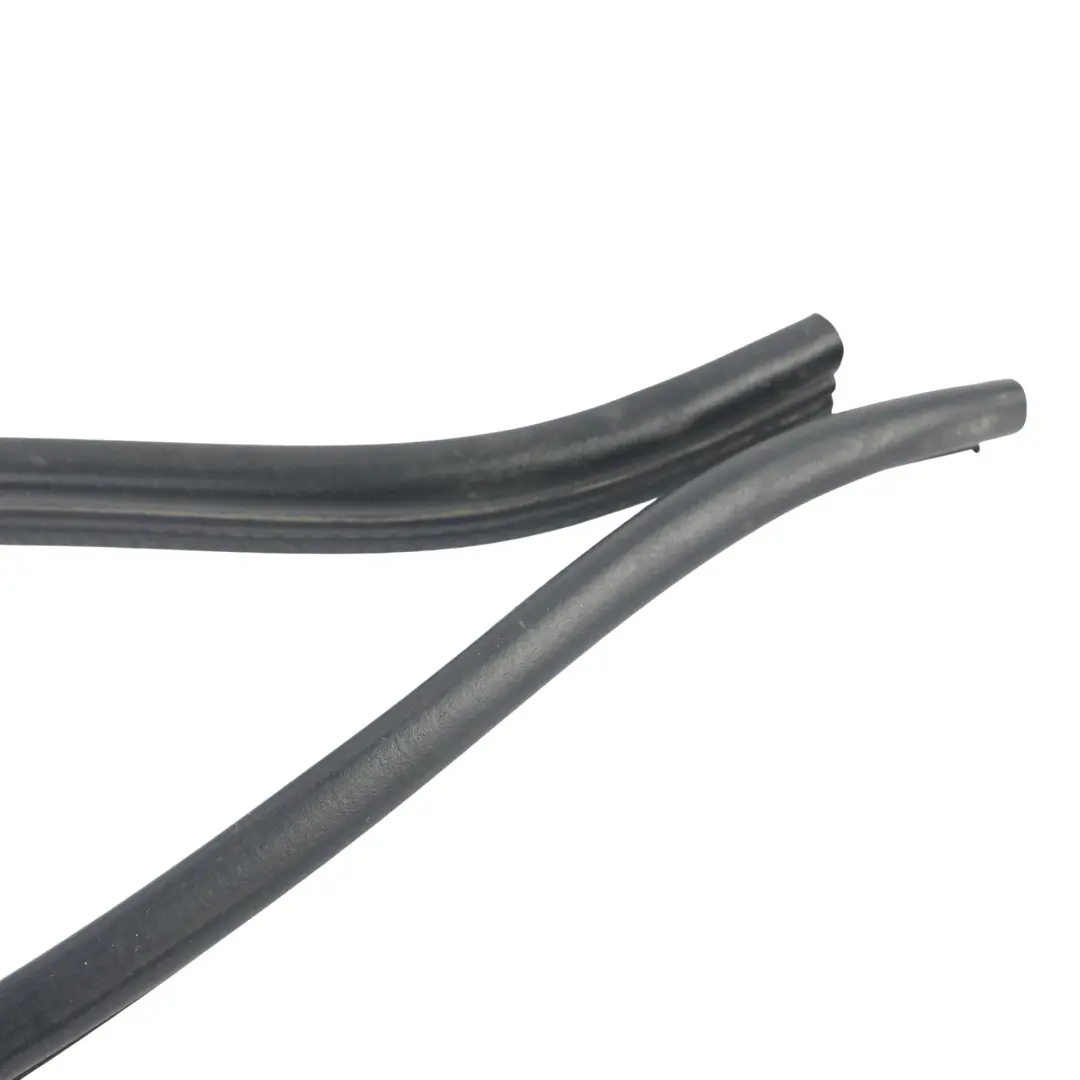 Panel Frontal Junta Goma Sellado Guardabarros para Volkswagen Caddy SB con número de pieza 2K7823723 Volkswagen Caddy SB Panel Frontal Junta Goma Sellado Guardabarros - SKU 2K7823723 - Número de pieza 2K7823723