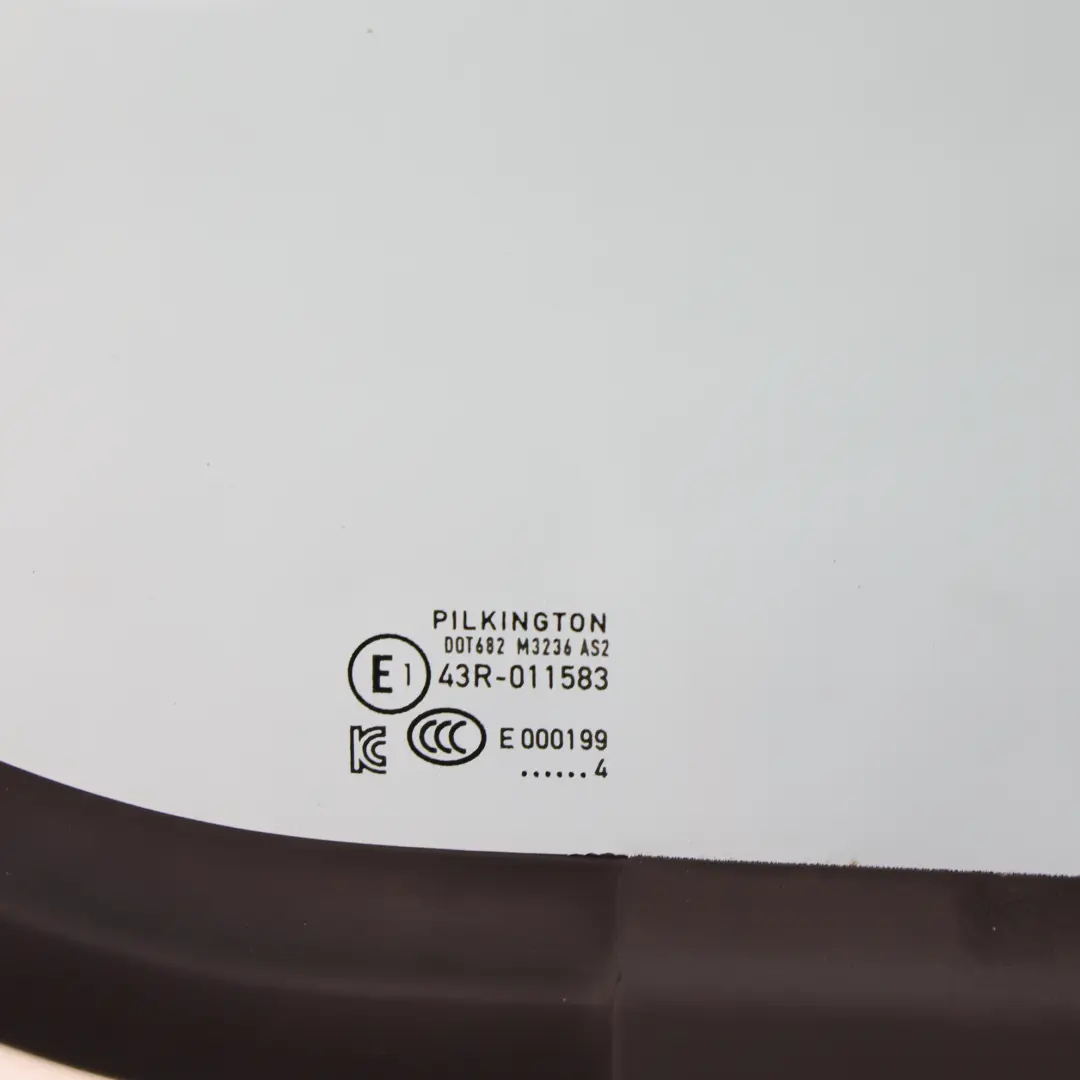 Puerta Delantera Derecha Blanco Candy B9A para Volkswagen VW Caddy SB con número de pieza 2K7831056M Volkswagen VW Caddy SB Puerta Delantera Derecha Blanco Candy B9A - SKU 2K7831056M-CAN - Número de pieza 2K7831056M